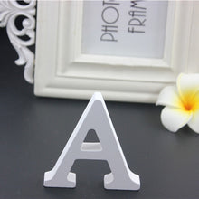 Load image into Gallery viewer, 1pcs 15cm White Wooden LOVE Wedding Sign Romantic Wedding Decoration DIY Marriage LOVE Letters Photography Props 15*13*2CM