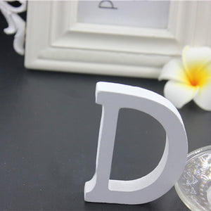 1pcs 15cm White Wooden LOVE Wedding Sign Romantic Wedding Decoration DIY Marriage LOVE Letters Photography Props 15*13*2CM