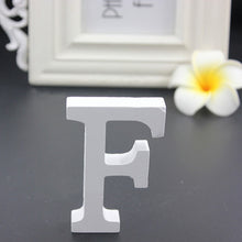 Load image into Gallery viewer, 1pcs 15cm White Wooden LOVE Wedding Sign Romantic Wedding Decoration DIY Marriage LOVE Letters Photography Props 15*13*2CM