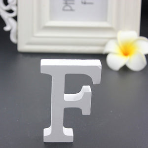 1pcs 15cm White Wooden LOVE Wedding Sign Romantic Wedding Decoration DIY Marriage LOVE Letters Photography Props 15*13*2CM