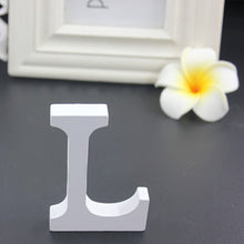 Load image into Gallery viewer, 1pcs 15cm White Wooden LOVE Wedding Sign Romantic Wedding Decoration DIY Marriage LOVE Letters Photography Props 15*13*2CM