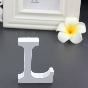 1pcs 15cm White Wooden LOVE Wedding Sign Romantic Wedding Decoration DIY Marriage LOVE Letters Photography Props 15*13*2CM