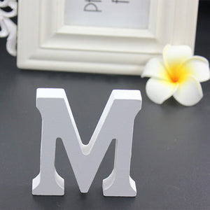 1pcs 15cm White Wooden LOVE Wedding Sign Romantic Wedding Decoration DIY Marriage LOVE Letters Photography Props 15*13*2CM