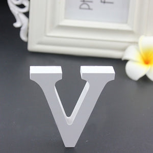 1pcs 15cm White Wooden LOVE Wedding Sign Romantic Wedding Decoration DIY Marriage LOVE Letters Photography Props 15*13*2CM