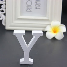 Load image into Gallery viewer, 1pcs 15cm White Wooden LOVE Wedding Sign Romantic Wedding Decoration DIY Marriage LOVE Letters Photography Props 15*13*2CM